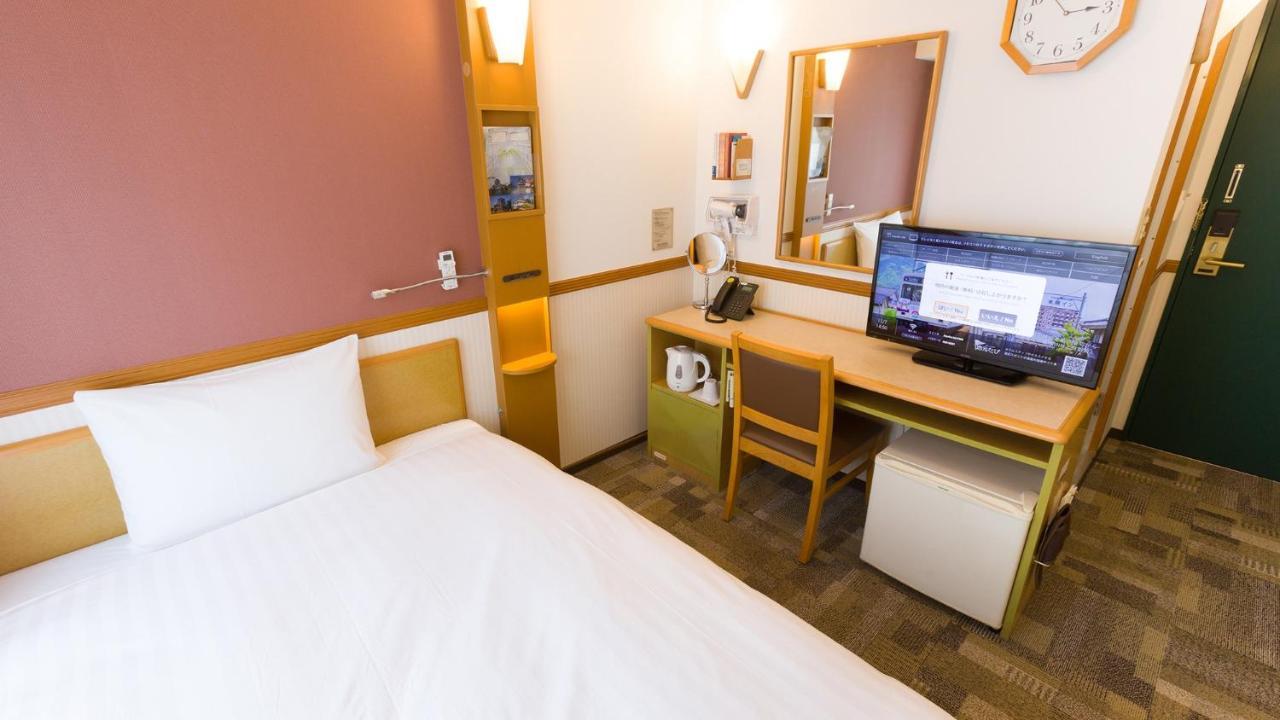 Toyoko Inn Hakata-Eki Bus Terminal Mae Фукуока Екстериор снимка